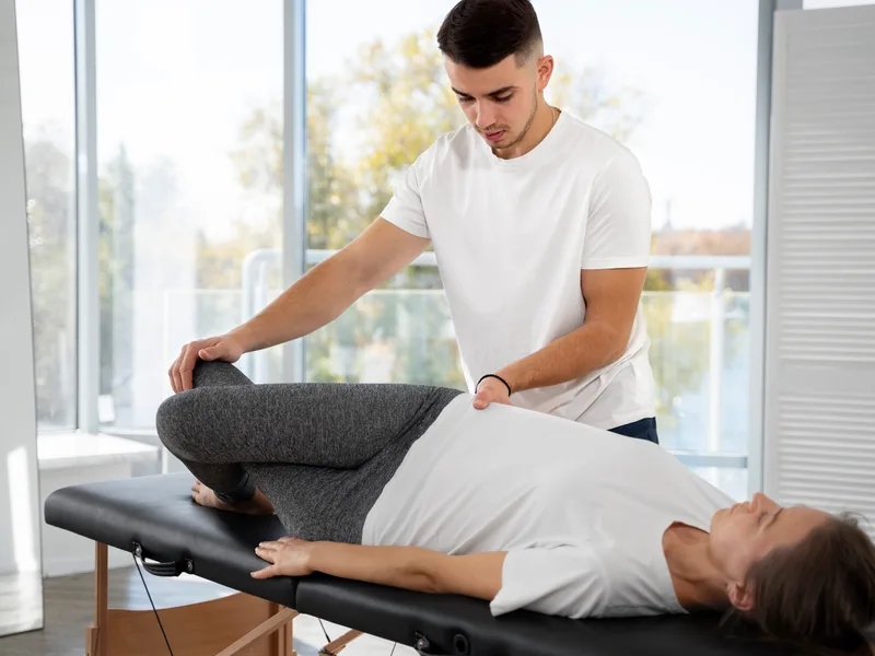 Honolulu Pain Relief Center treating hip pain in Honolulu