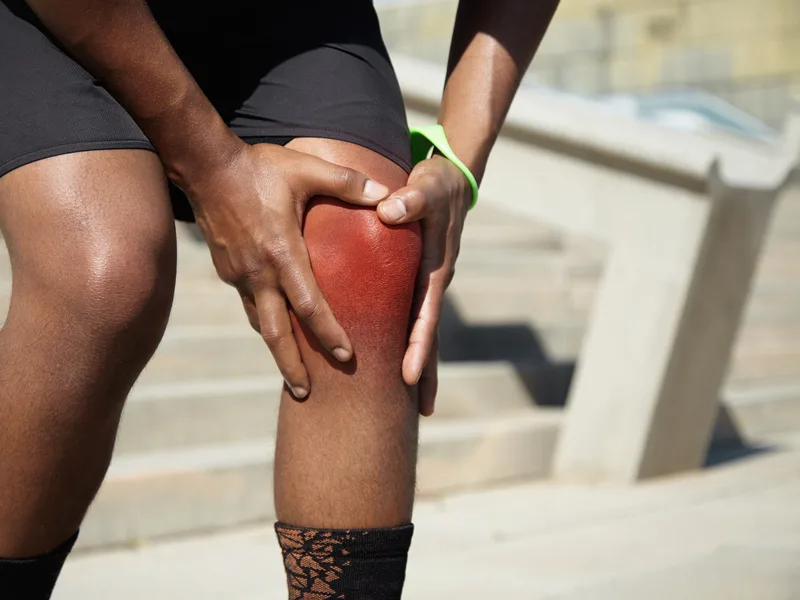 Honolulu Pain Relief Center treating knee pain in Honolulu