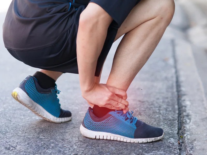 Honolulu Pain Relief Center treating sprains & strains in Honolulu